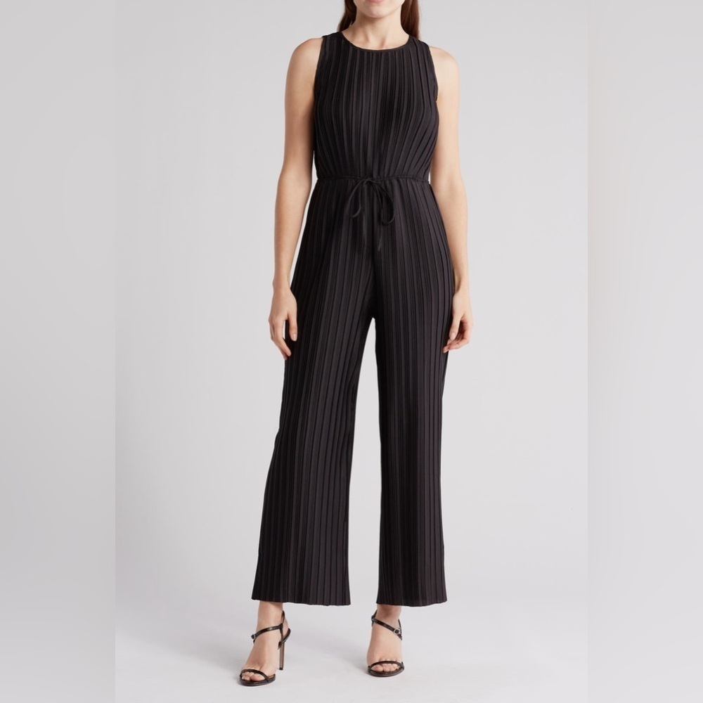 Collective Concepts Woven Straight Leg black Jumpsuit/size M